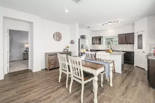 735 Circle Wy, Jarrell, TX 76537 - Photo 4
