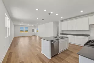 104 Eagle Valley Dr, Elgin, TX 78621 - Photo 4