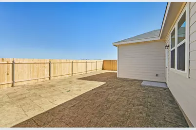 104 Eagle Valley Drive, Elgin, TX 78621 - Photo 18