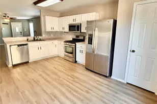 13000 Maidenhair Tr, Elgin, TX 78621 - Photo 10