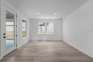 229 Belanger Cyn Dr, Liberty Hill, TX 78642 - Photo 4