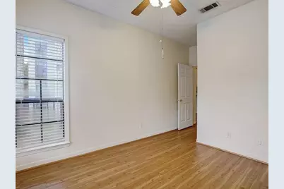 711 W 21st Street #206, Austin, TX 78705 - Photo 12