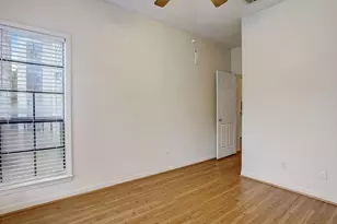 711 W 21st St, Austin, TX 78705 - Photo 12