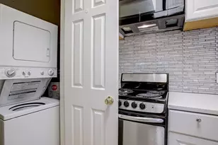 711 W 21st St, Austin, TX 78705 - Photo 6