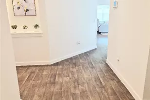 501 Elm Crk Dr, Hutto, TX 78634 - Photo 2