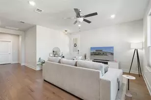 8419 Laughlin Ln, Austin, TX 78744 - Photo 8