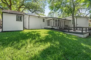 5718 Highland Hills Dr, Austin, TX 78731 - Photo 38