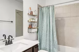 516 Ahern Ct, Liberty Hill, TX 78642 - Photo 20