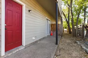 2313 Longview St, Austin, TX 78705 - Photo 12