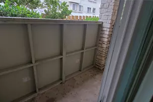 114 E 31st St, Austin, TX 78705 - Photo 6