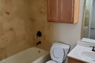 114 E 31st St, Austin, TX 78705 - Photo 10