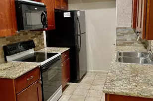 421 W San Antonio St, San Marcos, TX 78666 - Photo 8