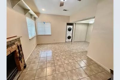 421 W San Antonio Street #J1, San Marcos, TX 78666 - Photo 10