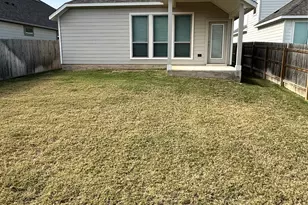 421 Mira Mesa Dr, Liberty Hill, TX 78642 - Photo 2