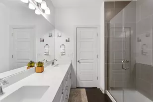 7203 Bassett Ct, Austin, TX 78741 - Photo 22