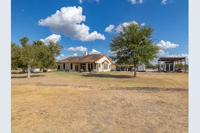 1801 County Road 470, Coupland, TX 78615 - Photo 30