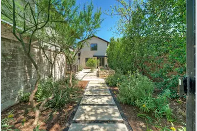 2309 S 4th Street, Austin, TX 78704 - Photo 4