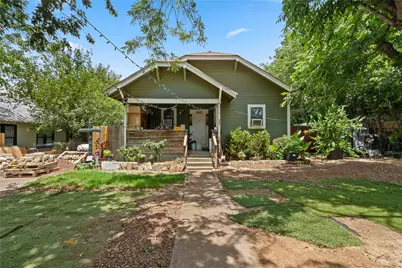 905 W 10th Street, Georgetown, TX 78626 - Photo 1