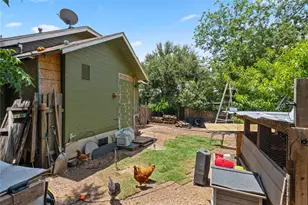 905 W 10th St, Georgetown, TX 78626 - Photo 10