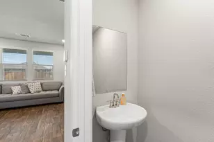 157 Cherry Laurel Ln, Kyle, TX 78640 - Photo 4