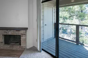 421 W San Antonio St, San Marcos, TX 78666 - Photo 16