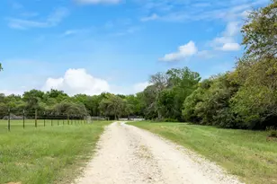 10565 N 77 Hwy, Lexington, TX 78947 - Photo 2
