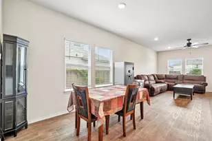 15535 Clove Spice Wy, Von Ormy, TX 78073 - Photo 8
