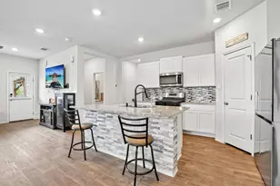 15535 Clove Spice Wy, Von Ormy, TX 78073 - Photo 2