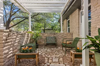 908 Merritt Drive, Lockhart, TX 78644 - Photo 4