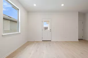 348 Glocken Ln, Kyle, TX 78640 - Photo 20