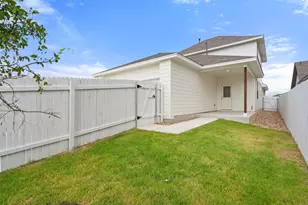 348 Glocken Ln, Kyle, TX 78640 - Photo 36