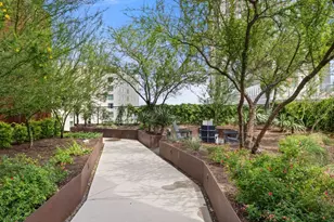 70 Rainey St, Austin, TX 78701 - Photo 34