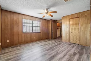 708 Hunter Dr, Rockdale, TX 76567 - Photo 16