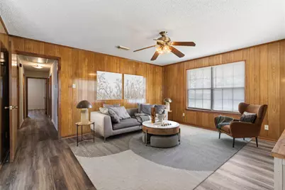 708 Hunter Drive, Rockdale, TX 76567 - Photo 2