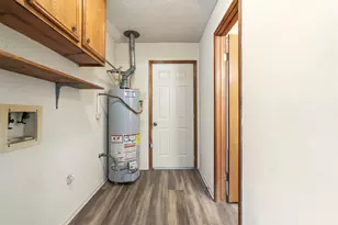 708 Hunter Dr, Rockdale, TX 76567 - Photo 18