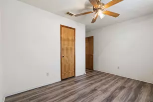 708 Hunter Dr, Rockdale, TX 76567 - Photo 12