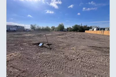 704 E Pecan Street, Granger, TX 76530 - Photo 6