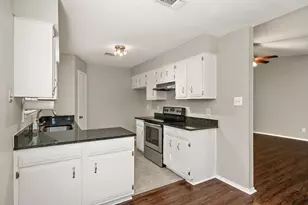 12302 Havelock Dr, Austin, TX 78759 - Photo 14