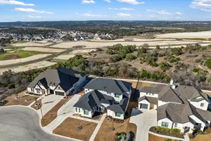 204 Roseleaf Ct, Liberty Hill, TX 78642 - Photo 32