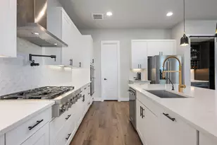 204 Roseleaf Ct, Liberty Hill, TX 78642 - Photo 16