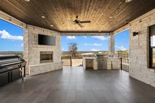 204 Roseleaf Ct, Liberty Hill, TX 78642 - Photo 30
