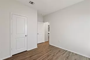 7101 Spirit Hill Rd, Austin, TX 78744 - Photo 28