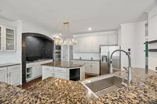 2303 Tower Dr, Austin, TX 78703 - Photo 12