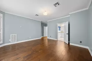 2303 Tower Dr, Austin, TX 78703 - Photo 14