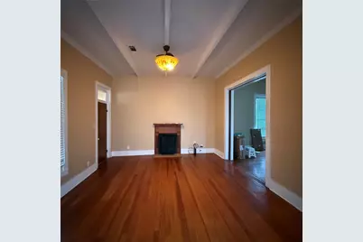 1604 S Austin Avenue, Georgetown, TX 78626 - Photo 8