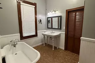 1604 S Austin Ave, Georgetown, TX 78626 - Photo 22