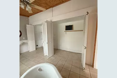 1604 S Austin Avenue, Georgetown, TX 78626 - Photo 36