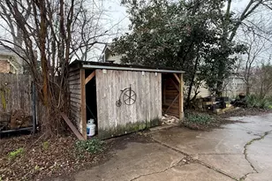 1604 S Austin Ave, Georgetown, TX 78626 - Photo 6