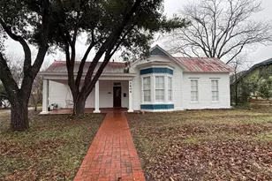 1604 S Austin Ave, Georgetown, TX 78626 - Photo 2