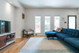 72 San Saba St, Austin, TX 78702 - Photo 4